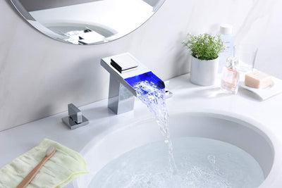 Robinet de salle de bain répandu, robinet cascade éclairé par LED